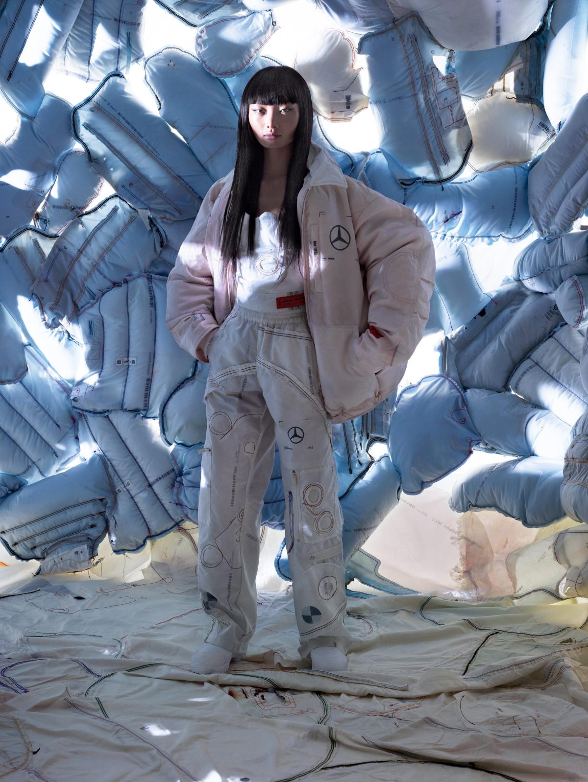 Galleria foto 'Una collezione ispirata all’airbag. Firmata da Heron Preston e Mercedes-Benz' - foto 7