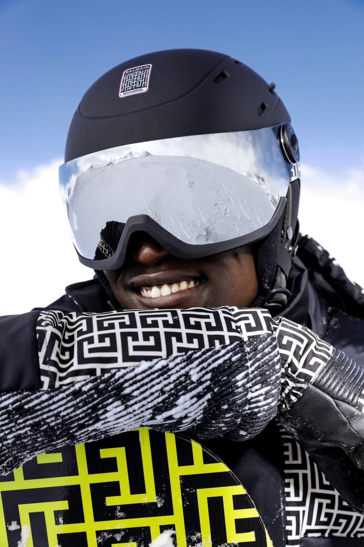 Galleria foto 'Pronti per la neve con la divisa sportiva di Balmain e Rossignol' - foto 2