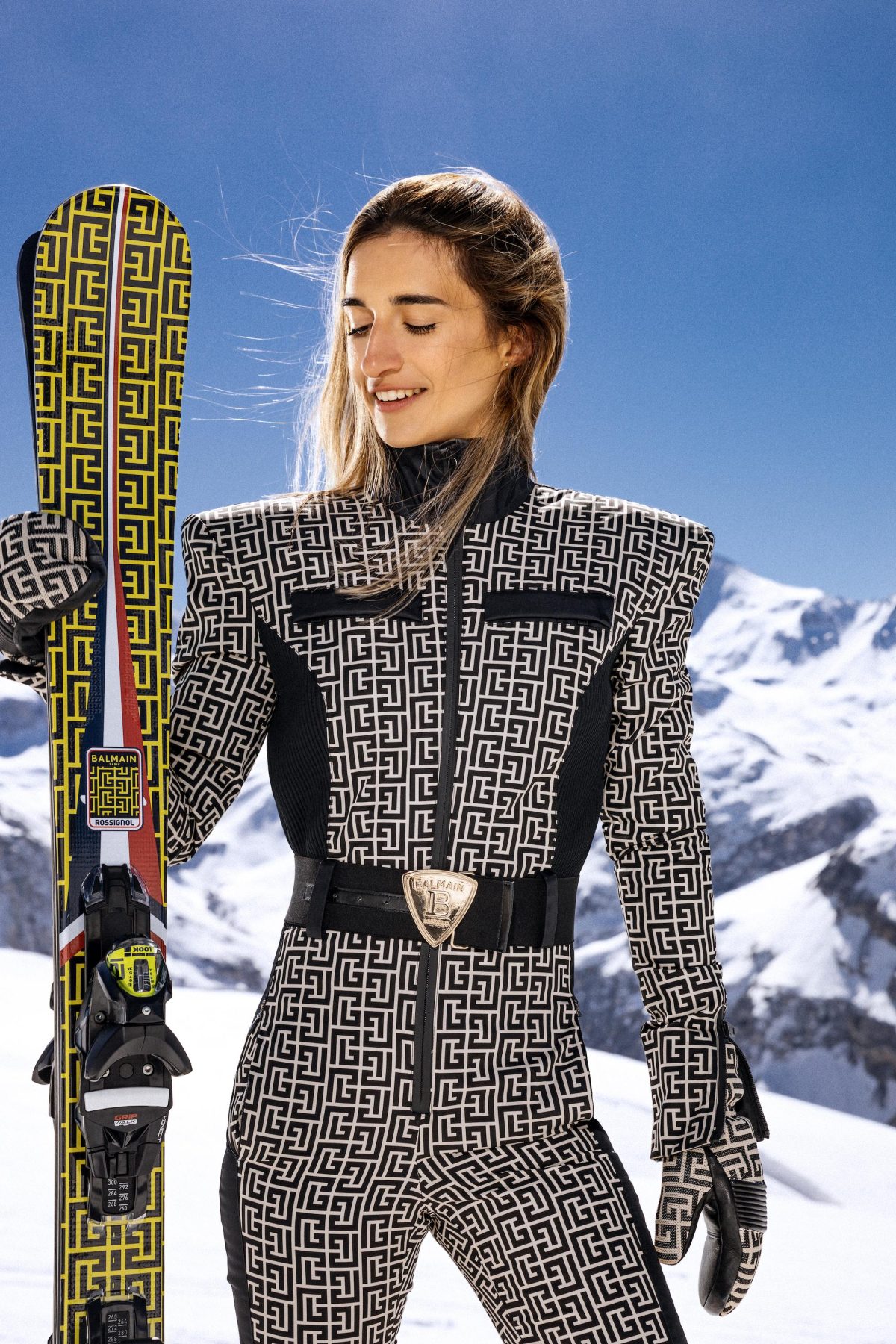 Galleria foto 'Pronti per la neve con la divisa sportiva di Balmain e Rossignol' - foto 4