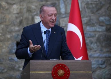 Così Erdogan tiene in pugno l’Occidente