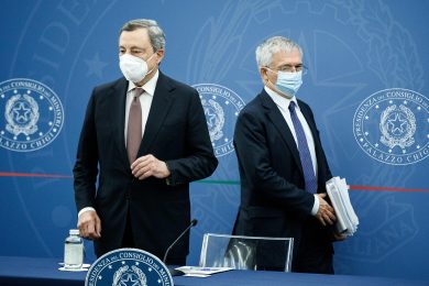 Pensioni e RdC, le spine della Manovra di Draghi