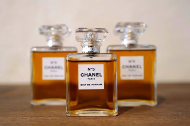 Chanel N°5, il profumo del secolo