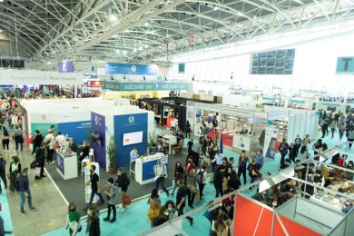 «Right to Read». Il salone del libro lancia il progetto per i bimbi africani e armeni