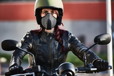 Mascherine, perché ha senso continuare a usarle