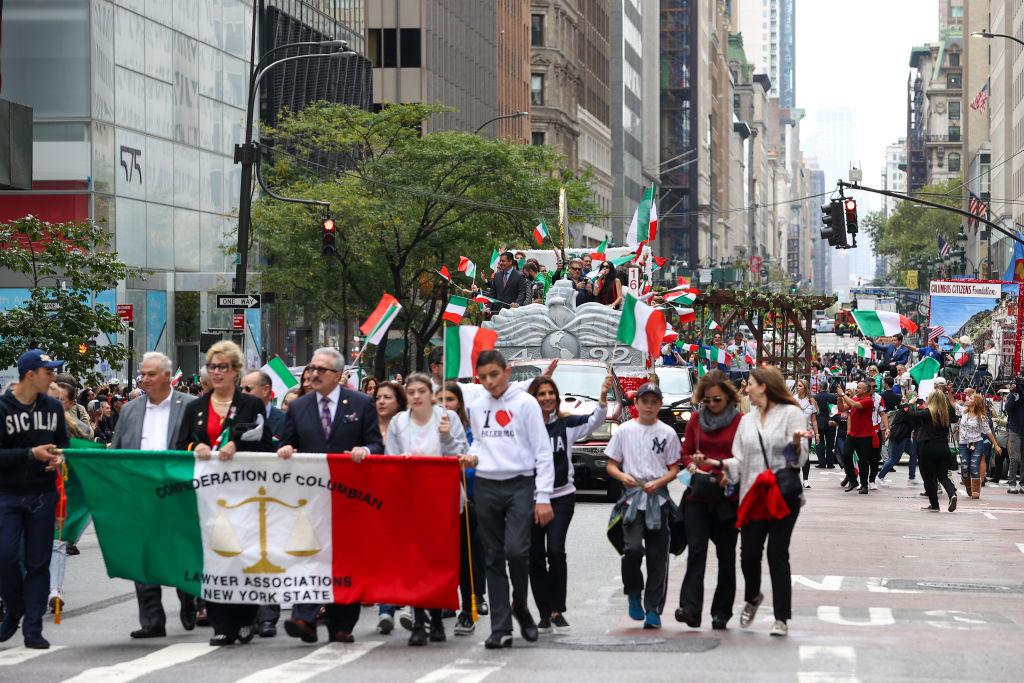 La demonizzazione di Colombo che spacca gli Usa La demonizzazione di Colombo che spacca gli Usa
