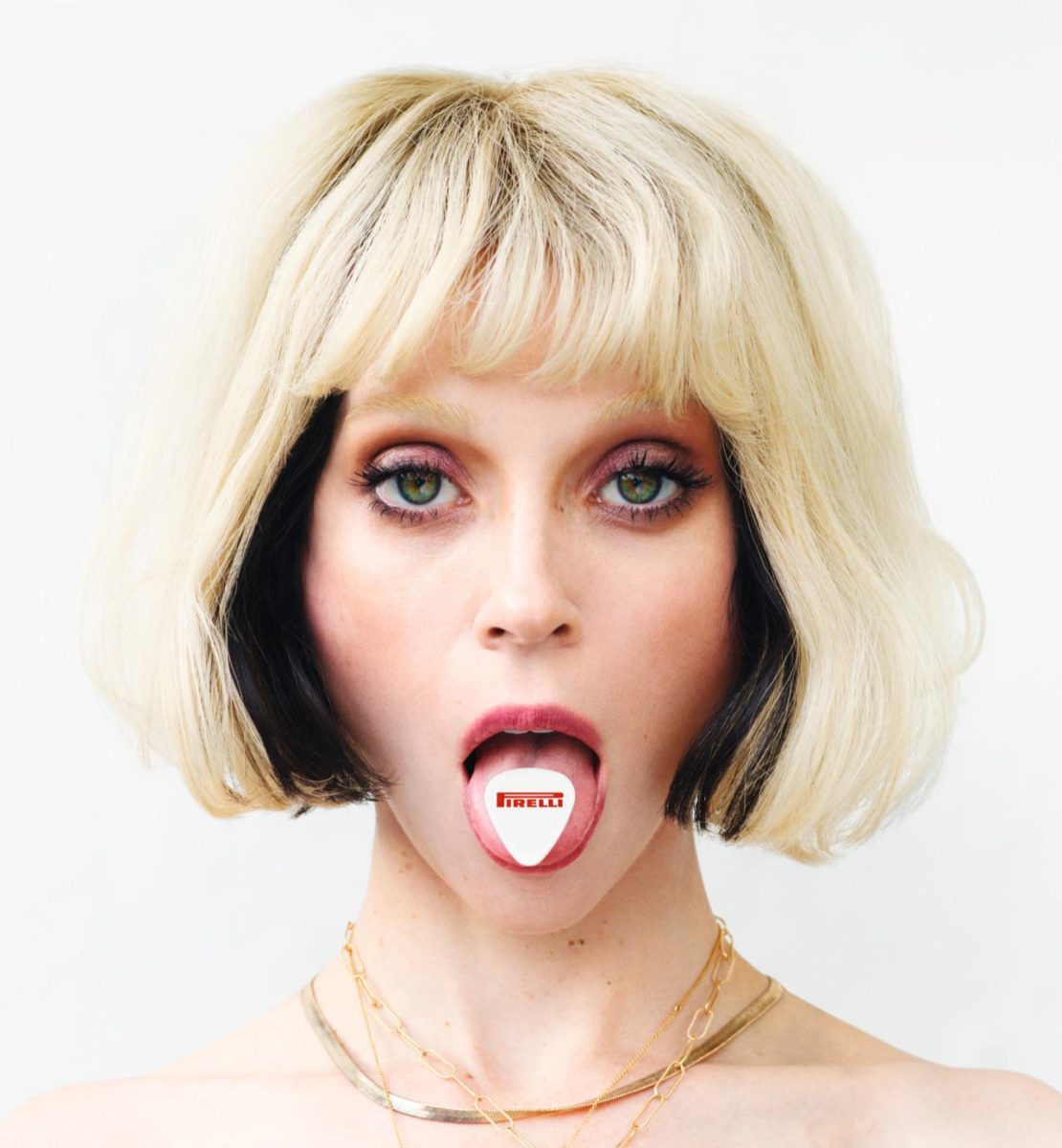 «On the Road», The Cal. Il calendario Pirelli 2022 di Bryan Adams «On the Road», The Cal. Il calendario Pirelli 2022 di Bryan Adams