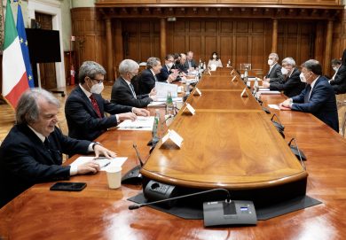 Ancora stallo sul taglio delle tasse da 8 miliardi