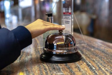 Vendesi alberghi disperatamente