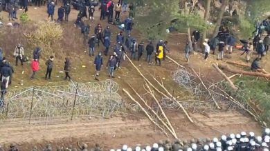 Violenze sui migranti al confine Polonia-Bielorussia | video