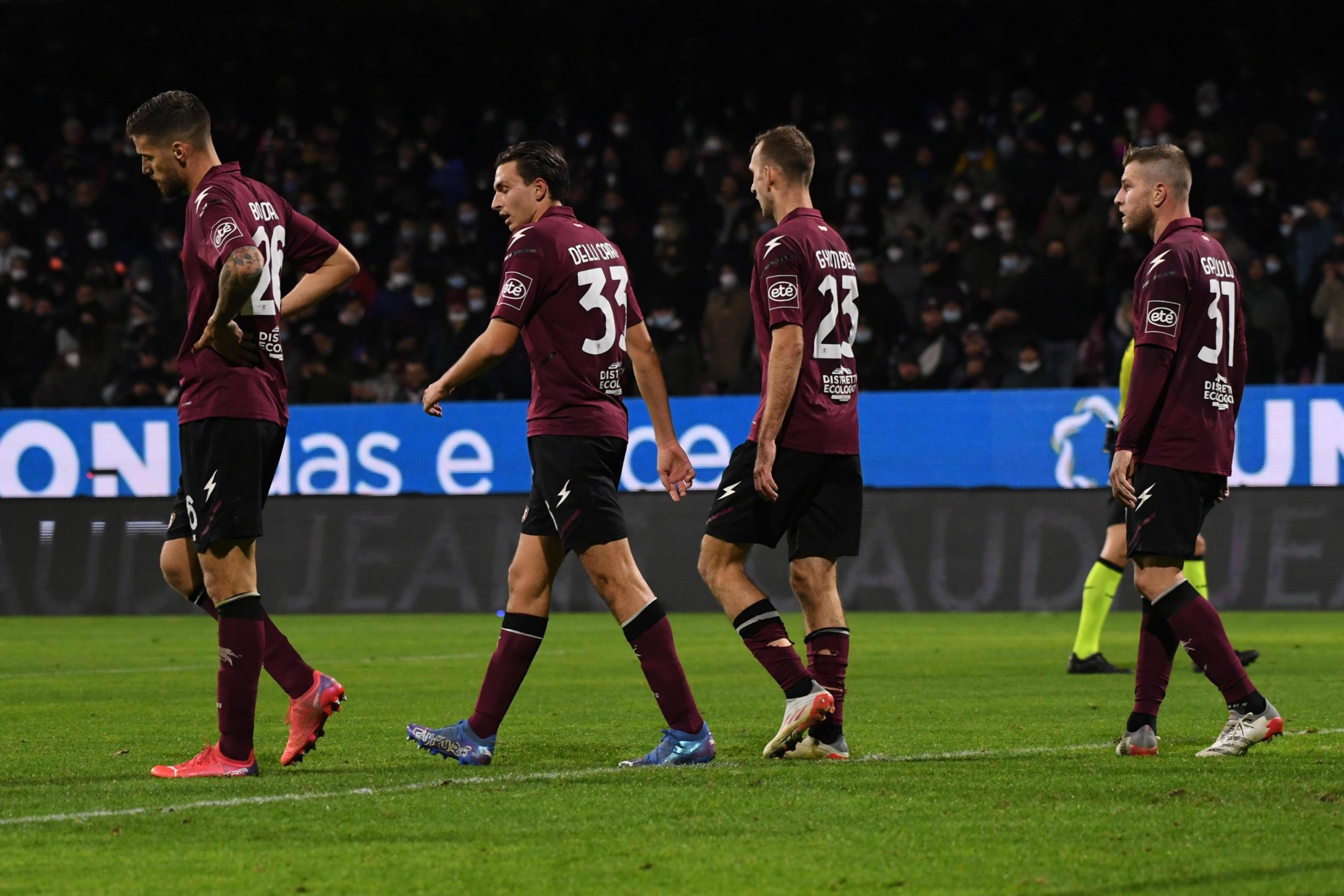 Salernitana, storia di una morte annunciata Salernitana, storia di una morte annunciata