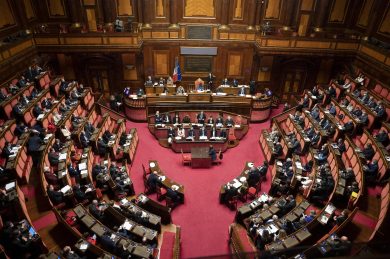 Pronta per il Senato la manovra: si vota la fiducia