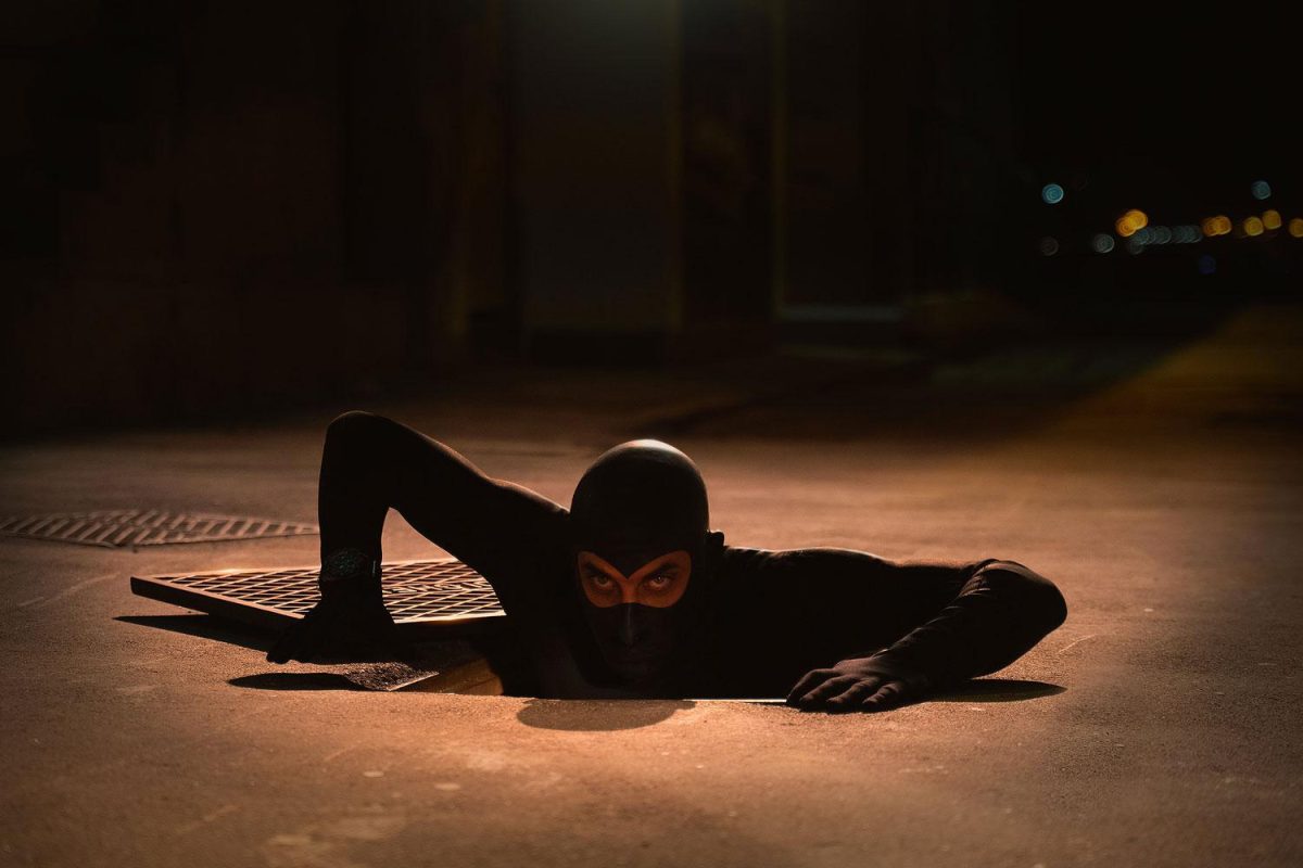 Galleria foto 'Quello dei Manetti Bros è un Diabolik senza fascino, come tutto il film' - foto 8