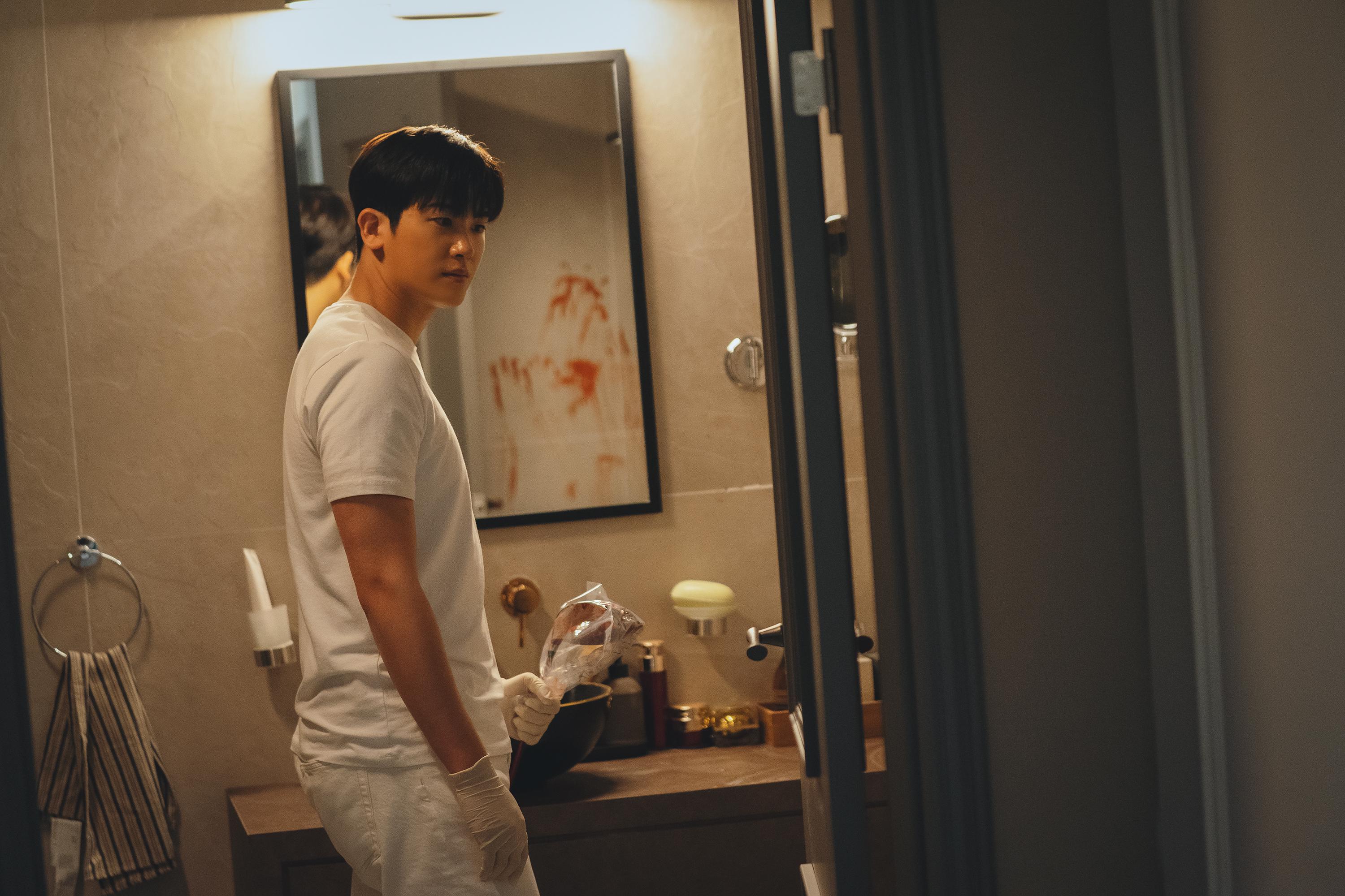 Park Hyung-sik in «Happiness» combatte per sconfiggere una nuova pandemia