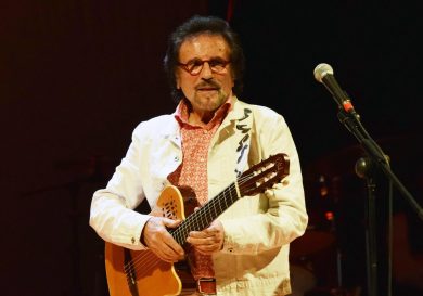 Addio a Toni Santagata, la voce della Puglia