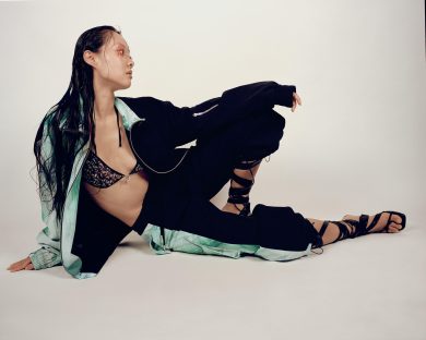 Piaggio e Feng Chen Wang insieme per una collaborazione che unisce moda e mobilità