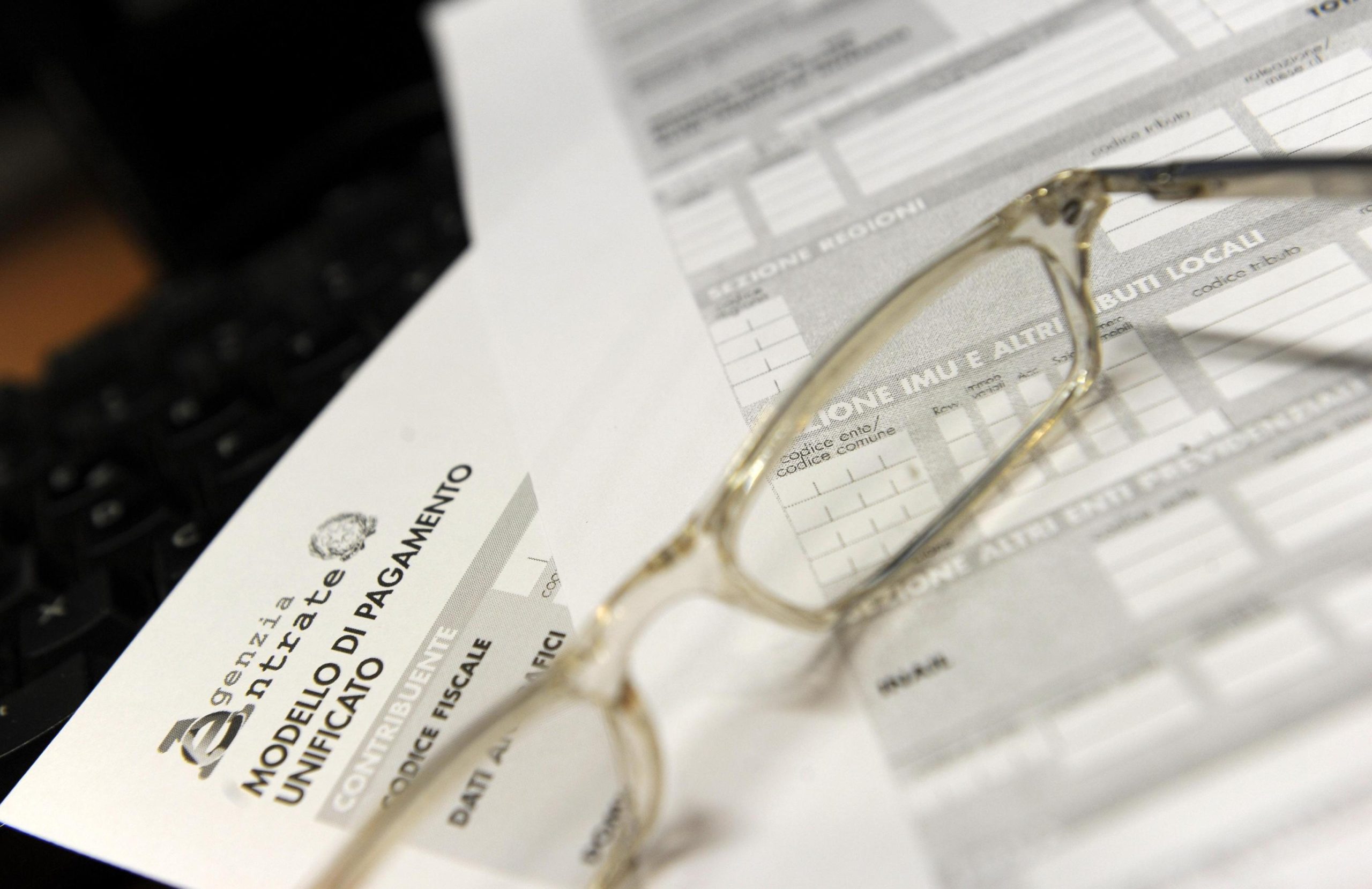 Esenzione IMU, cosa succede se i coniugi vivono in due case diverse