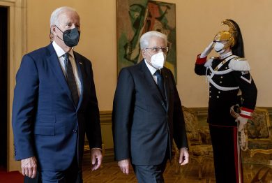Il Mattarella bis tra Washington e Parigi