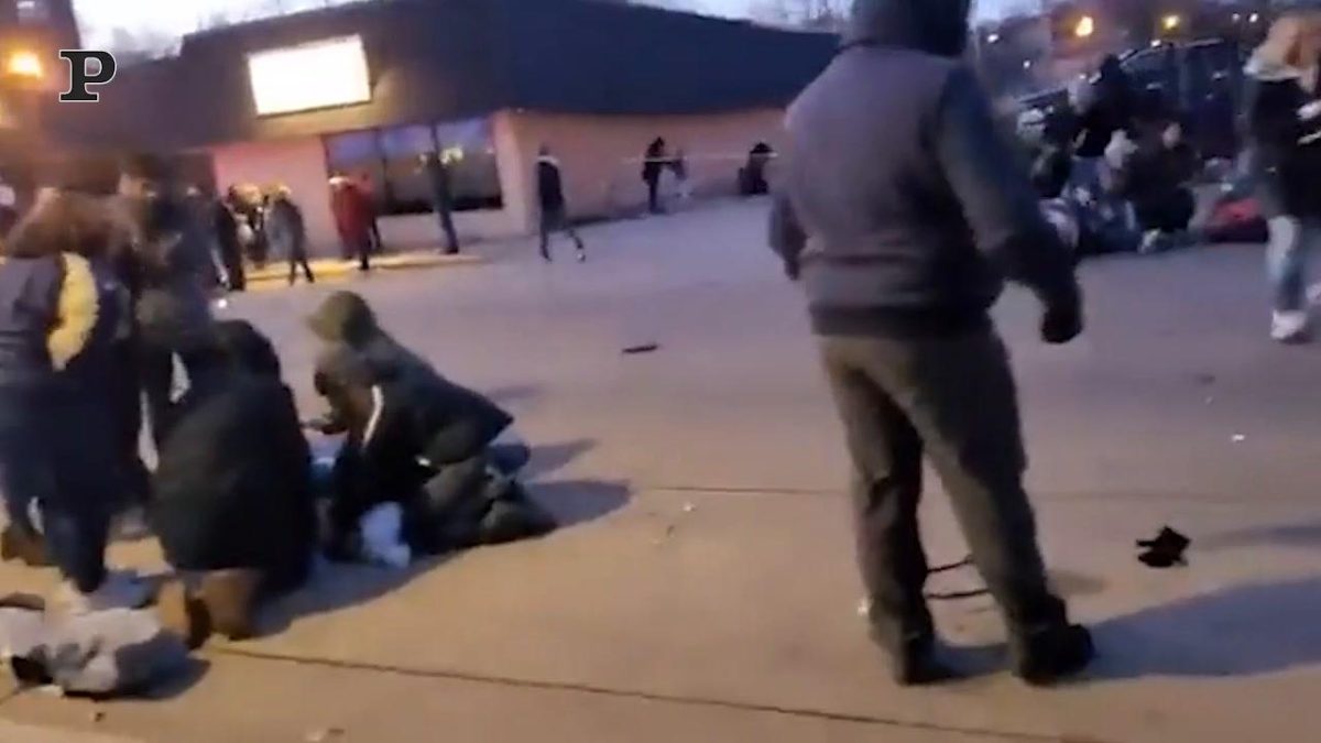 Galleria foto 'Milano, inseguimento terminato con un incidente e 3 arresti | Video' - foto 3