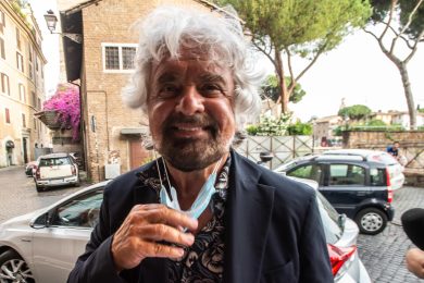 Grillo indagato a Milano segna la fine di un intero progetto politico