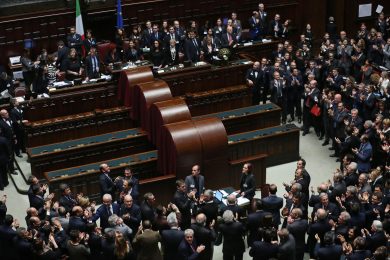 Elezione del Presidente della Repubblica; i numeri degli schieramenti