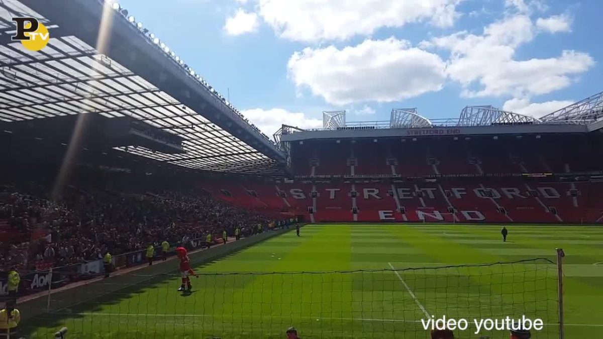 Galleria foto 'Lago di Como, rimosso dal fondale un ordigno bellico | Video' - foto 4