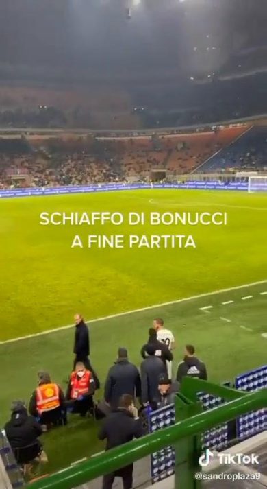 Bonucci, lo schiaffo al segretario dell’Inter | video