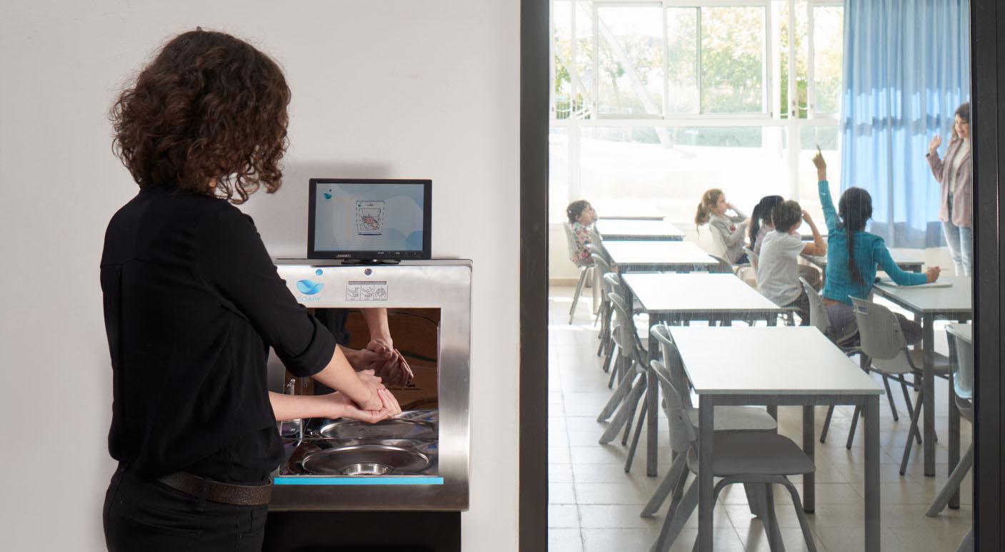 Soapy: la start up che insegna a lavarci le mani