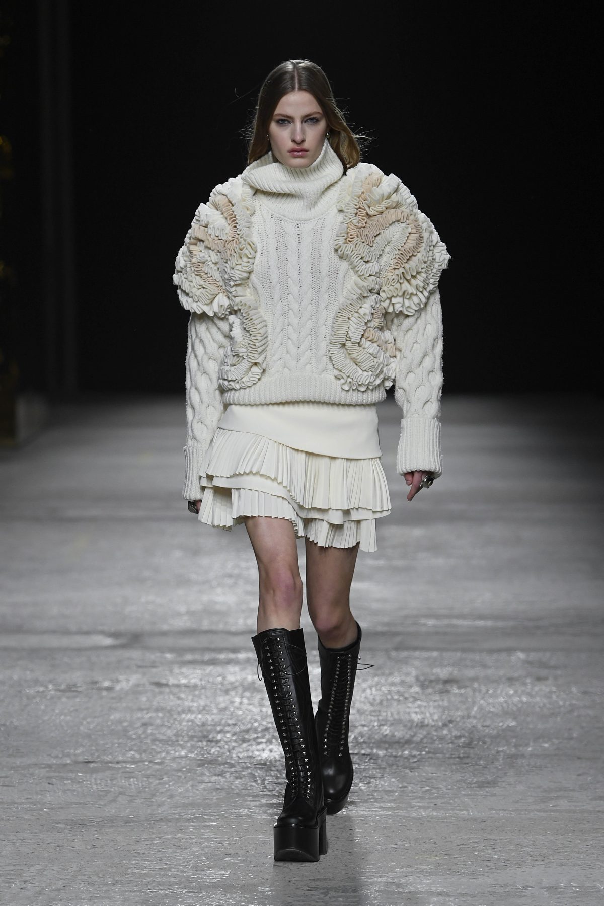 Galleria foto 'La moda insegna a infrangere le regole (con stile)' - foto 37