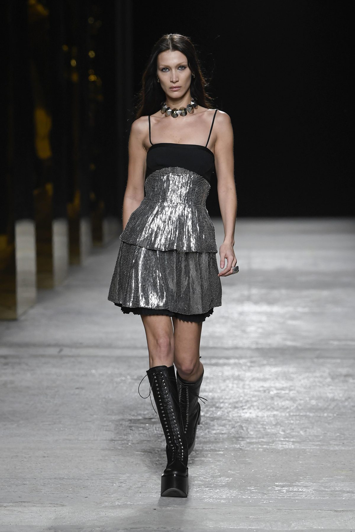 Galleria foto 'La moda insegna a infrangere le regole (con stile)' - foto 36