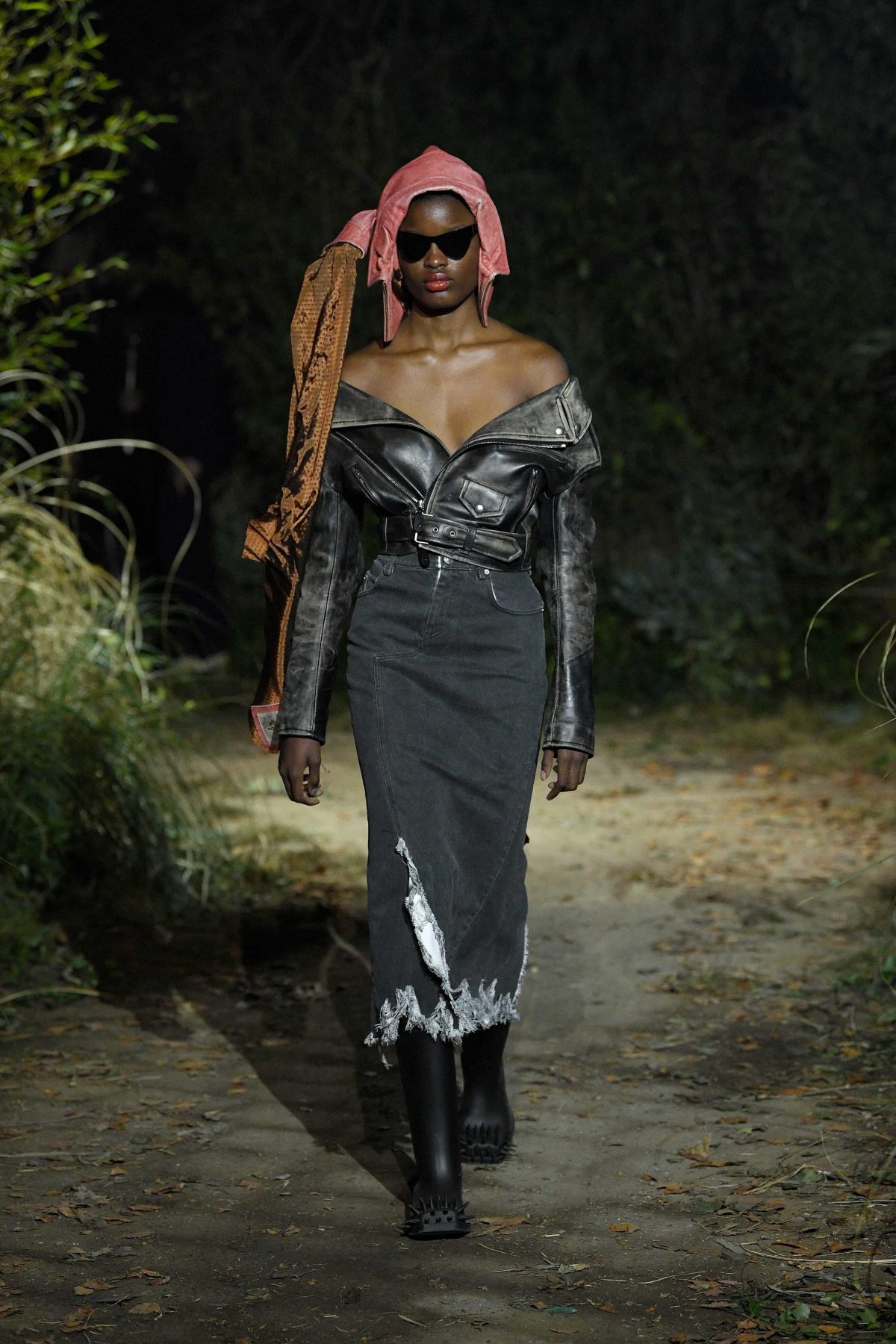 Galleria foto 'La moda insegna a infrangere le regole (con stile)' - foto 48