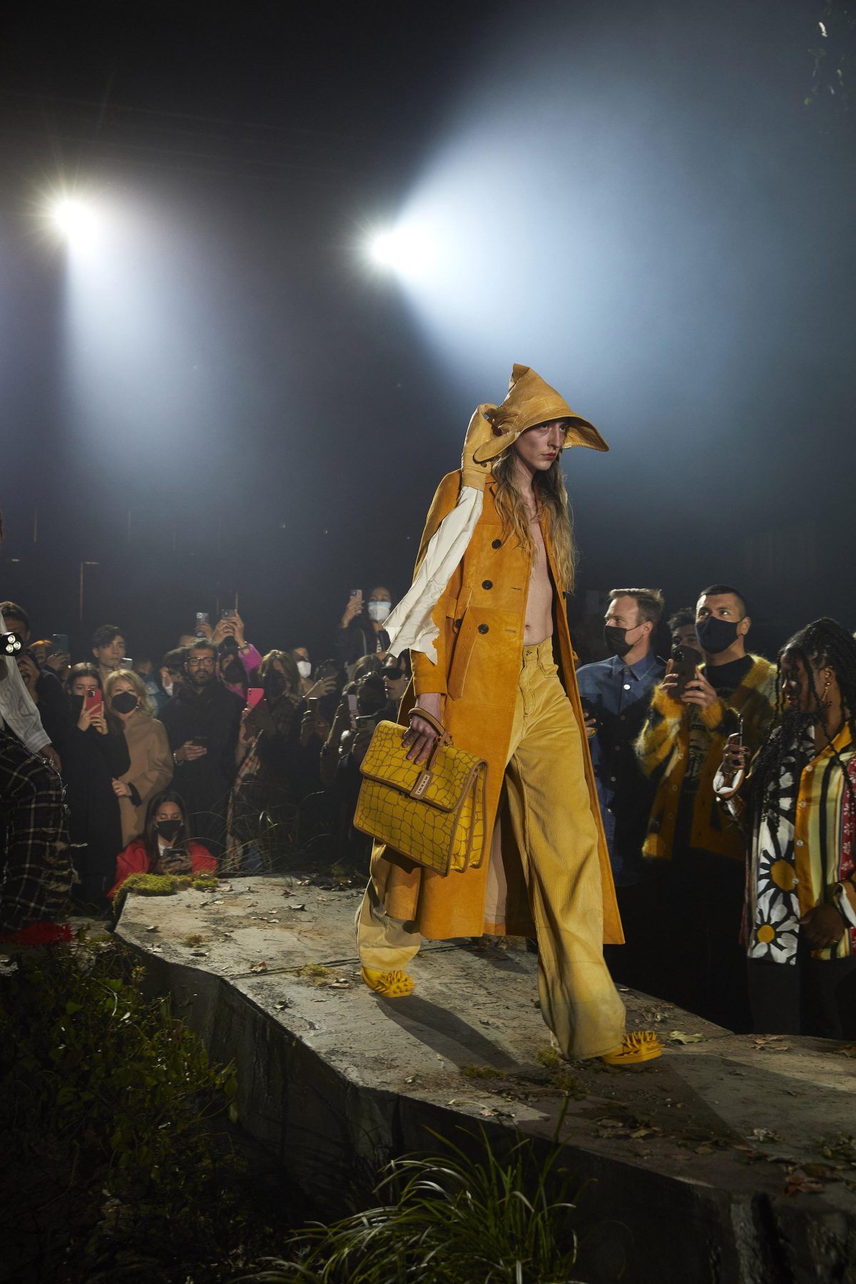 Galleria foto 'La moda insegna a infrangere le regole (con stile)' - foto 46