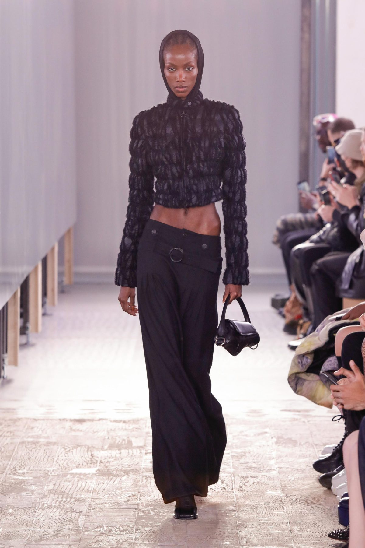 Galleria foto 'La moda insegna a infrangere le regole (con stile)' - foto 44