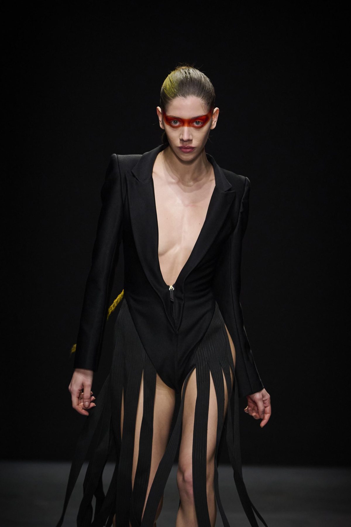 Galleria foto 'La moda insegna a infrangere le regole (con stile)' - foto 11