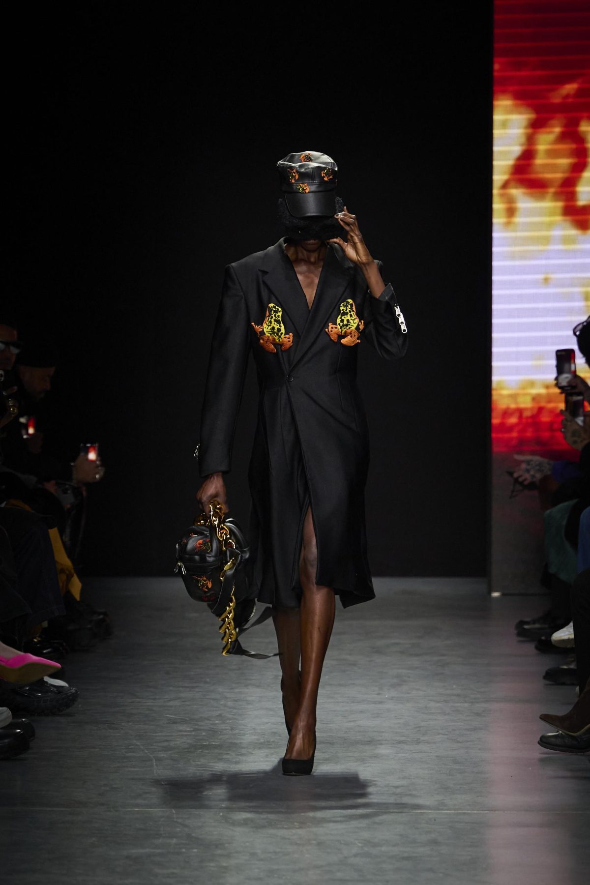 Galleria foto 'La moda insegna a infrangere le regole (con stile)' - foto 9