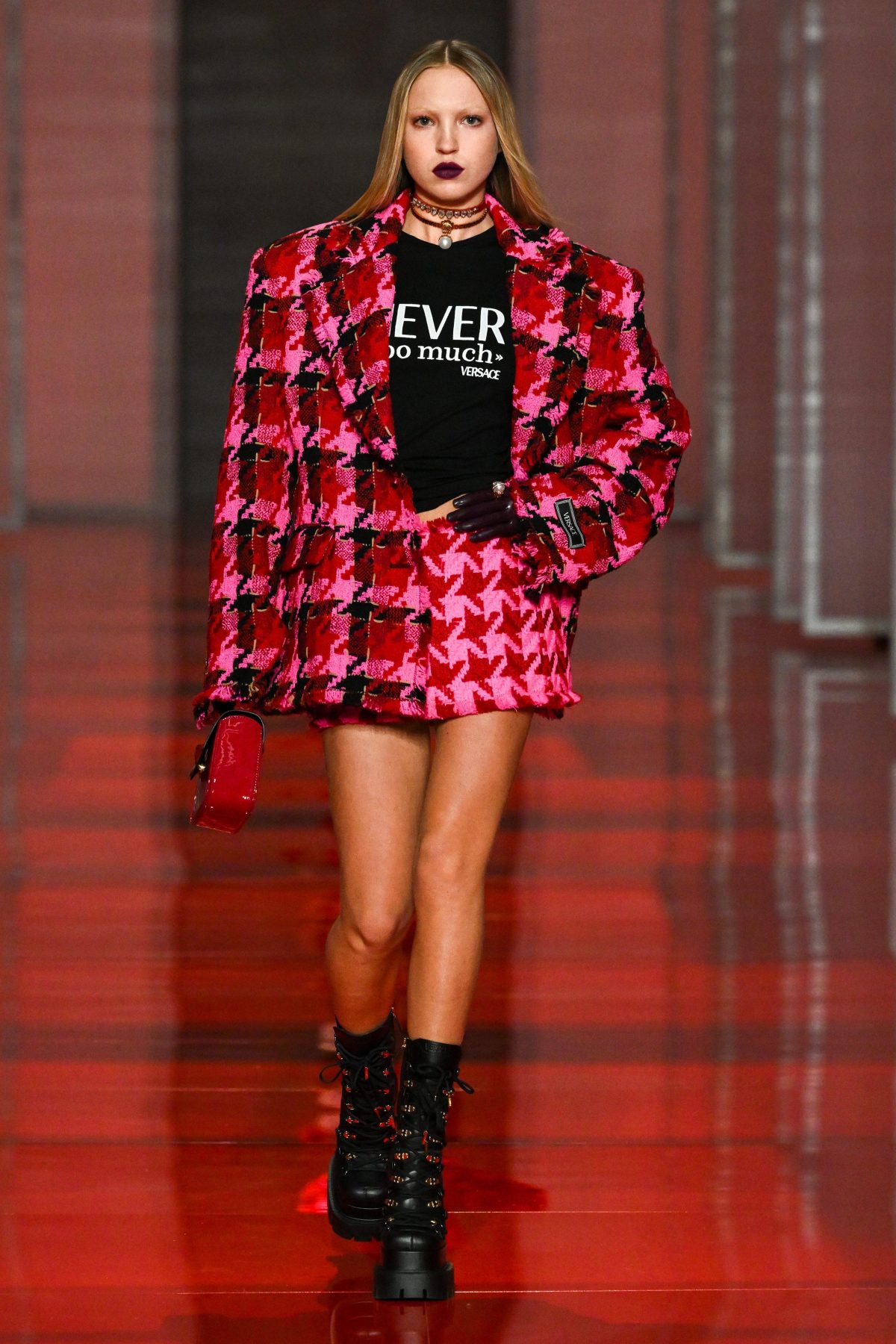 Galleria foto 'Subculture giovani e nightlife urbana in contaminazione con la tradizione sartoriale' - foto 32