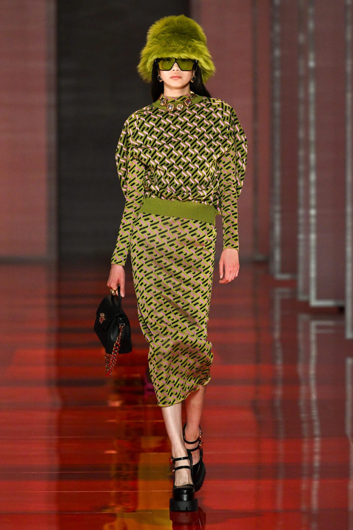 Galleria foto 'Subculture giovani e nightlife urbana in contaminazione con la tradizione sartoriale' - foto 31