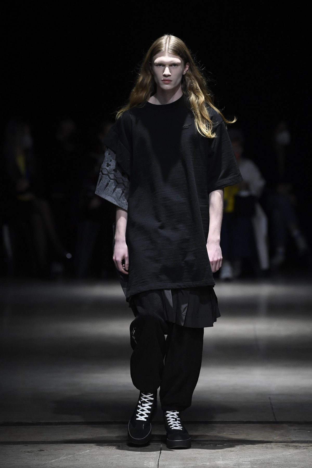 Galleria foto 'Subculture giovani e nightlife urbana in contaminazione con la tradizione sartoriale' - foto 46