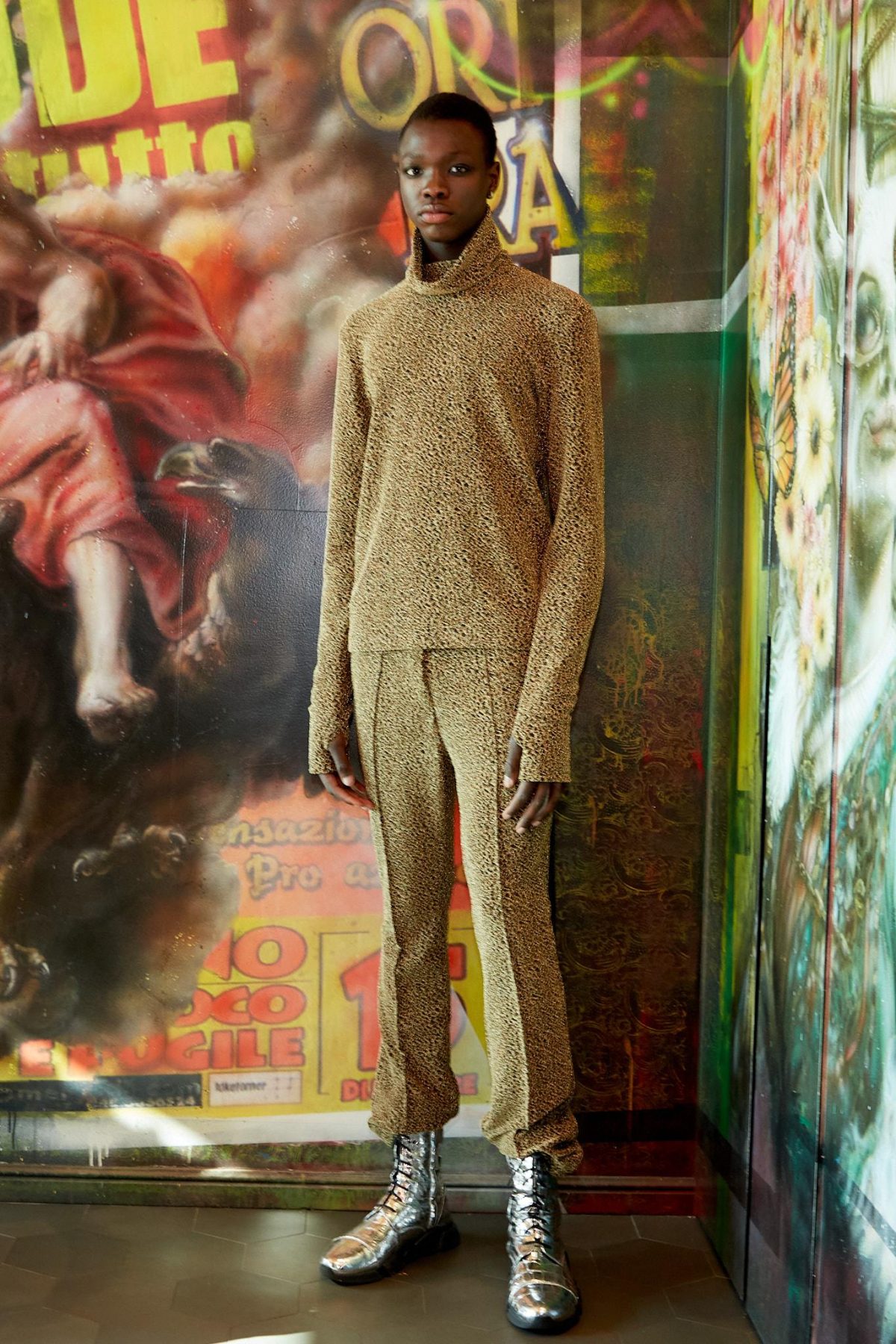 Galleria foto 'Subculture giovani e nightlife urbana in contaminazione con la tradizione sartoriale' - foto 41