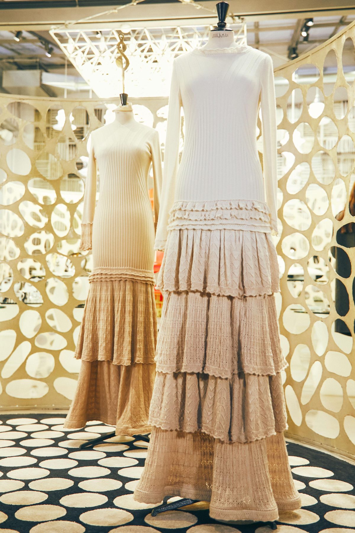 Galleria foto 'Storie di femminismo e femminilità' - foto 24