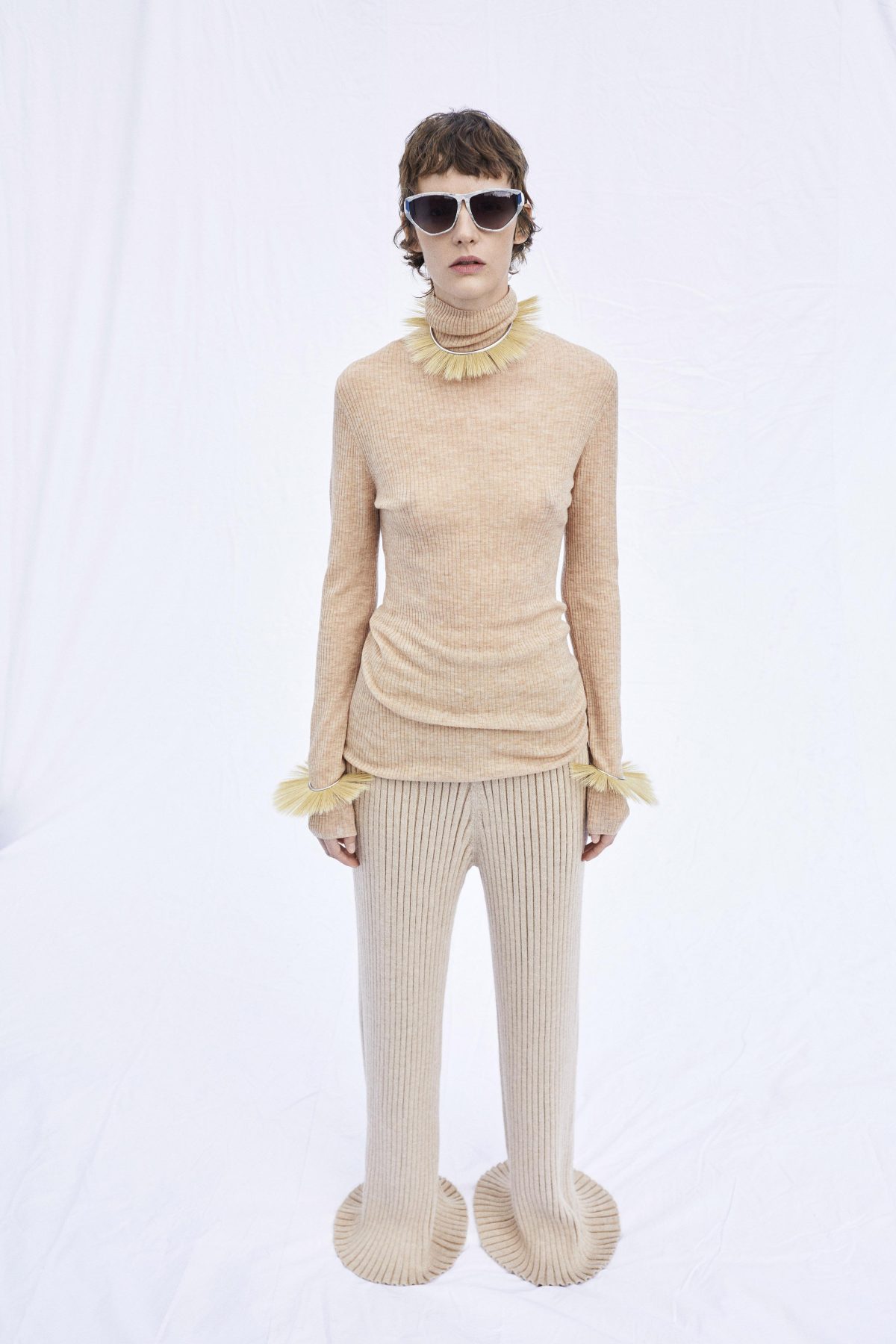 Galleria foto 'Artigianalità couture sensuale oppure grintosa, fra i debutti e i primi trend di Milano Moda Donna' - foto 28