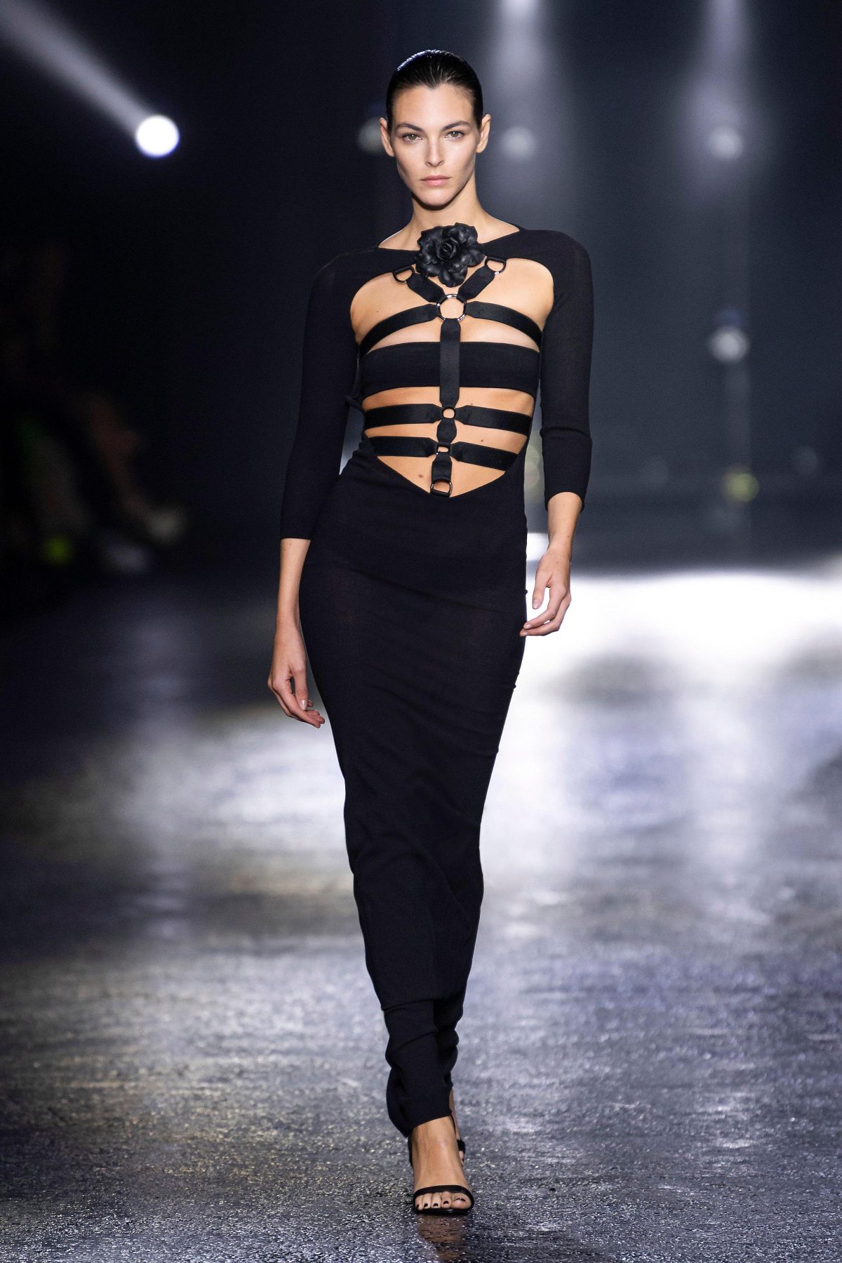 Galleria foto 'Artigianalità couture sensuale oppure grintosa, fra i debutti e i primi trend di Milano Moda Donna' - foto 23