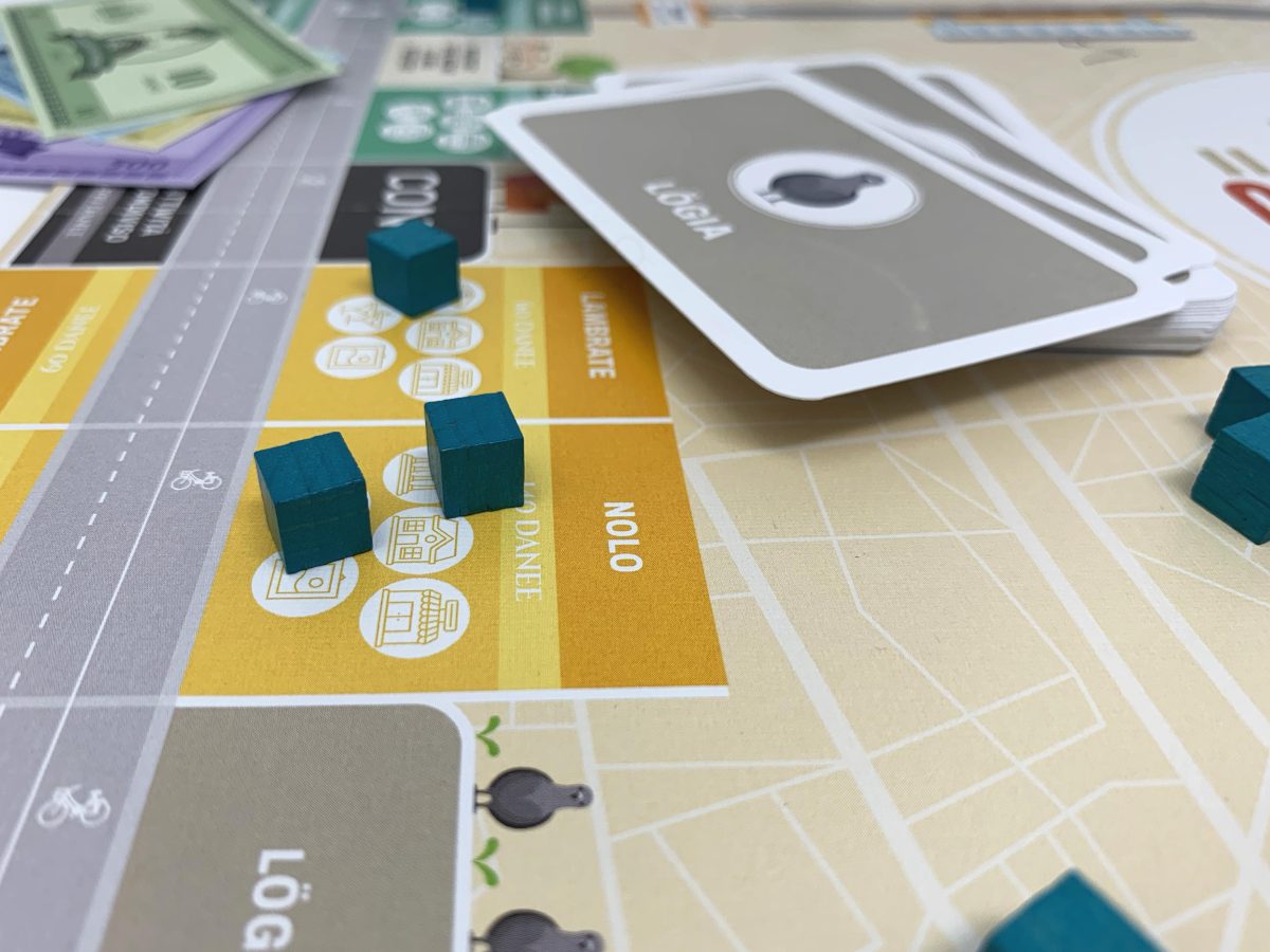 Galleria foto 'Dimenticate Parco della Vittoria, Monopoly si gioca ai “bagni” del Forte' - foto 7