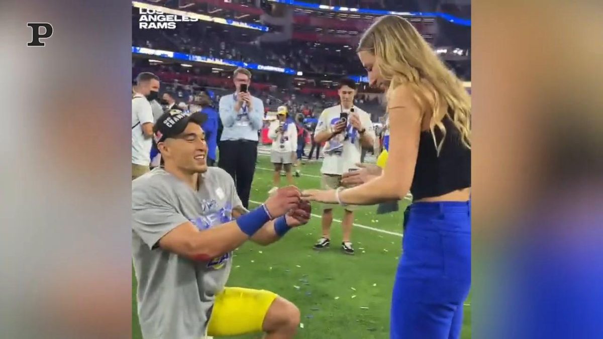 Galleria foto 'Proposta di matrimonio in campo durante il Super Bowl | Video' - foto 1