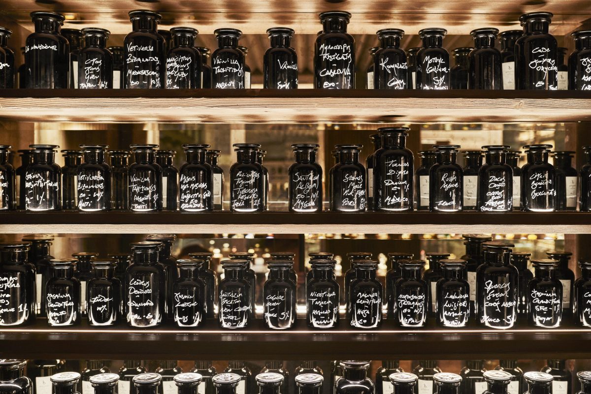 Galleria foto 'Julian Bedel, l’alchimista dei profumi artigianali di lusso' - foto 4