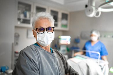 Largo ai medici pensionati in corsia