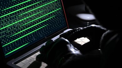 L’hacker batte dove il dente duole, cioè la questione gas ed Ucraina