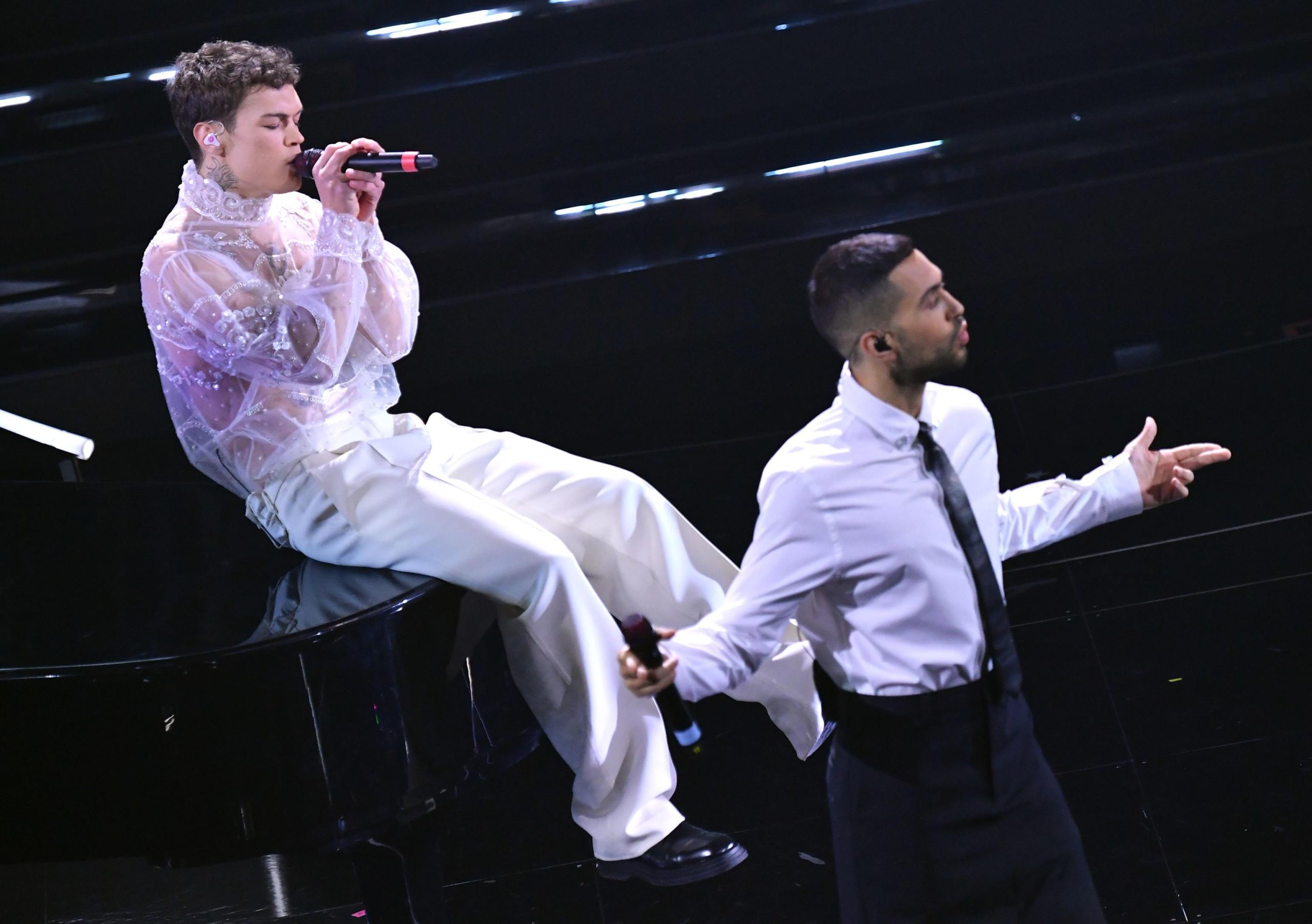 Sanremo 2022: vincono Mahmood e Blanco Sanremo 2022: vincono Mahmood e Blanco