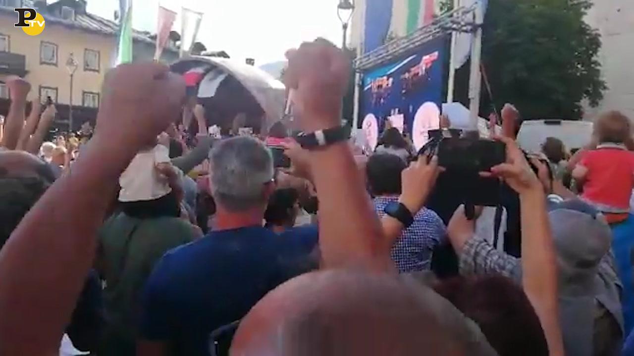 Pechino 2022, la portabandiera azzurra Michela Moioli: “Si parte per la cerimonia” | Video Pechino 2022, la portabandiera azzurra Michela Moioli: “Si parte per la cerimonia” | Video