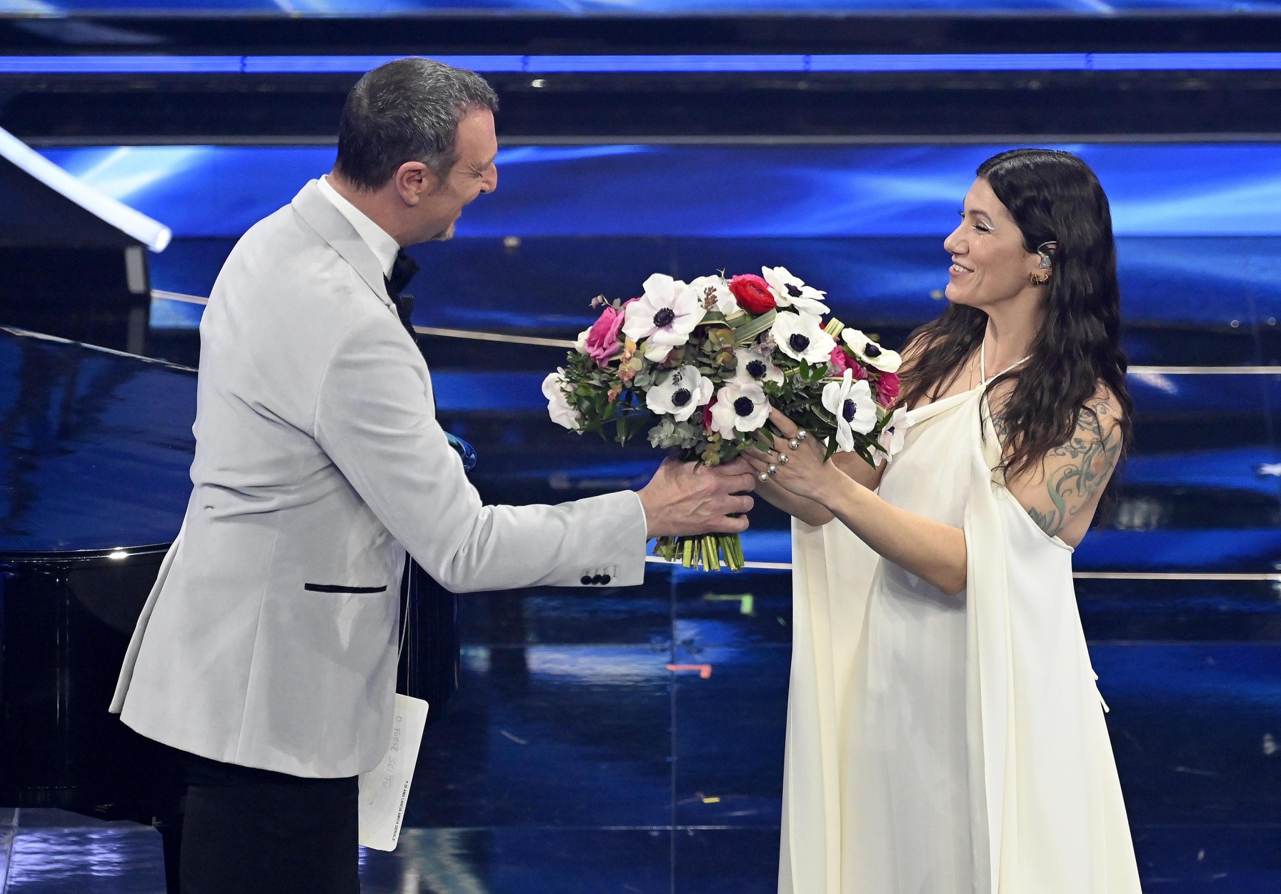 Sanremo 2022: nella seconda serata tante ombre e poche luci