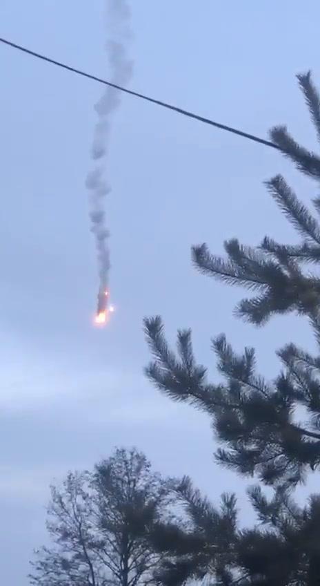 Sukhoi russo abbattuto vicino a Izyum | Video